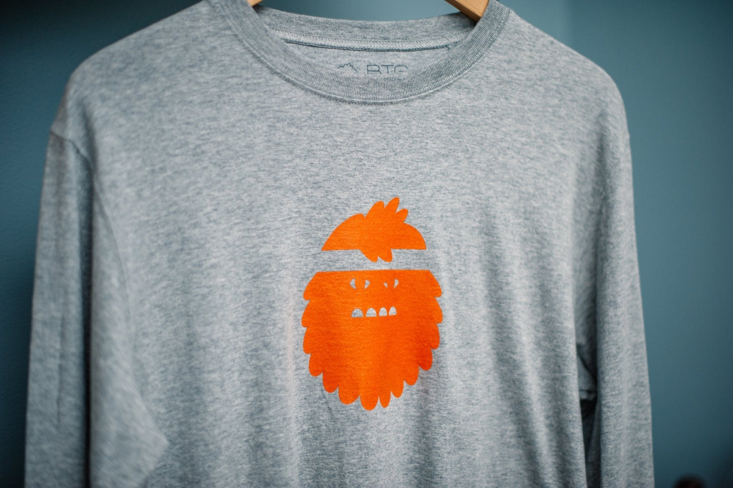 Bigfoot Long Sleeve Shirt in Gray