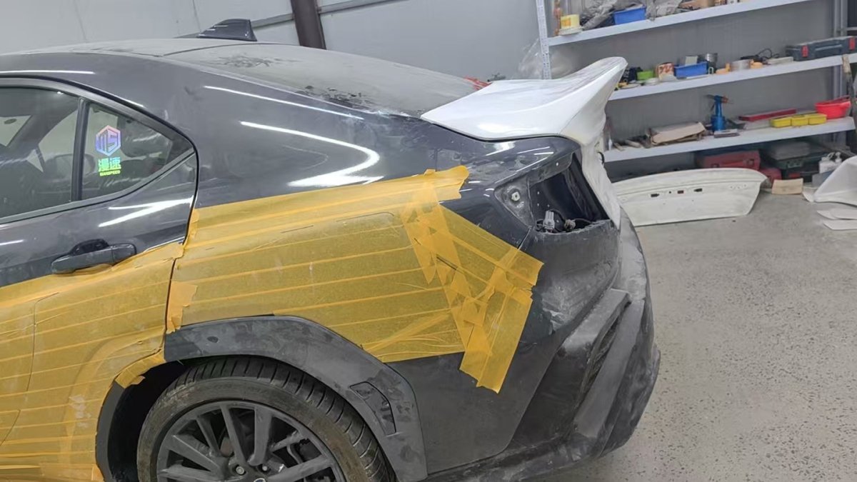 JDMuscle [22-26 WRX] Pre-Preg Carbon Fiber Duckbill Trunk V1